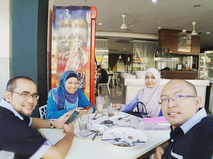 Pengurusan Mesyuarat Di Kedai Kopi Boleh Menjana Ratus Ribu Ringgit. 13